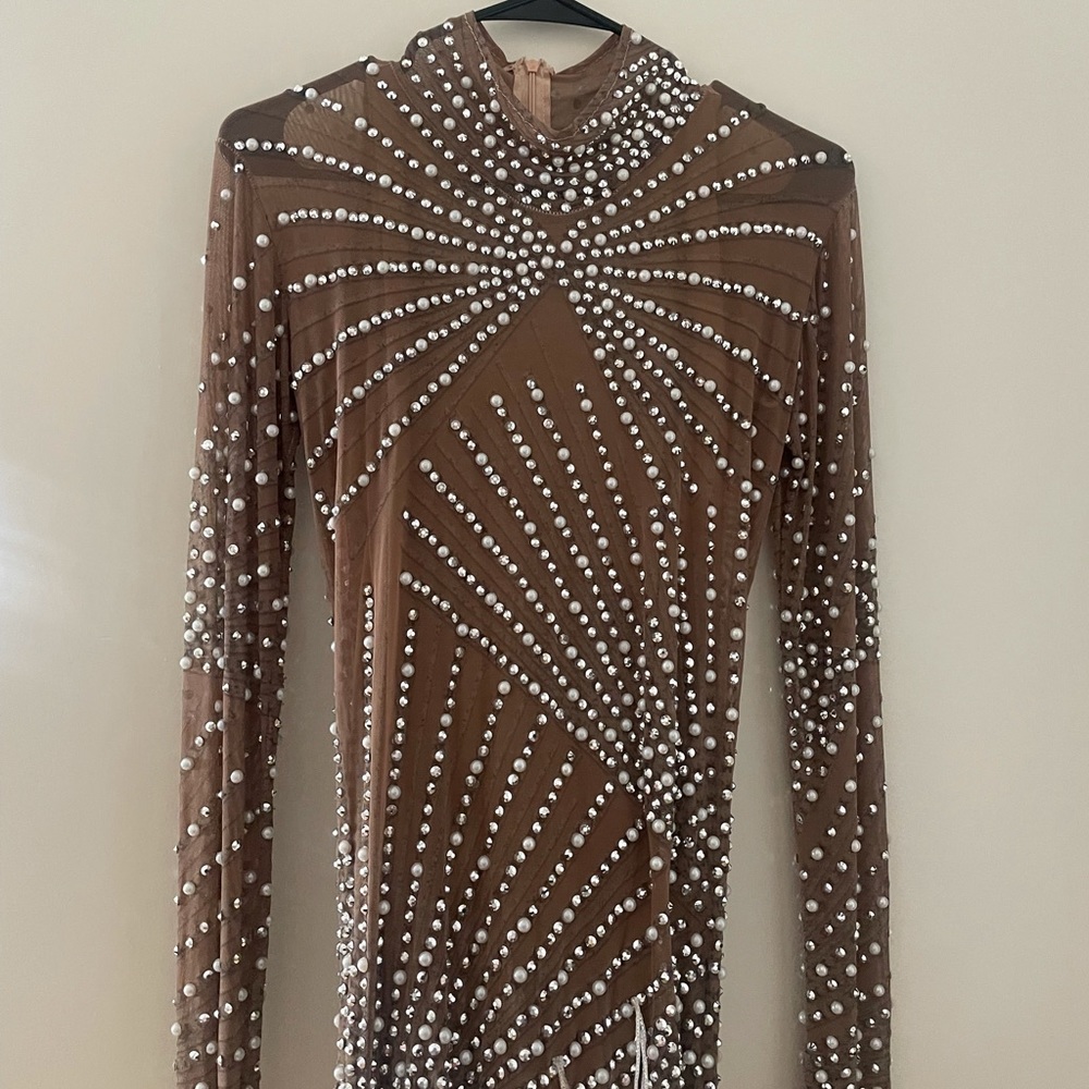 Birthday Pearl Nude dress size Small